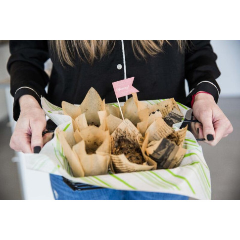 Tulpvormige kookpan van wit siliconenpapier
